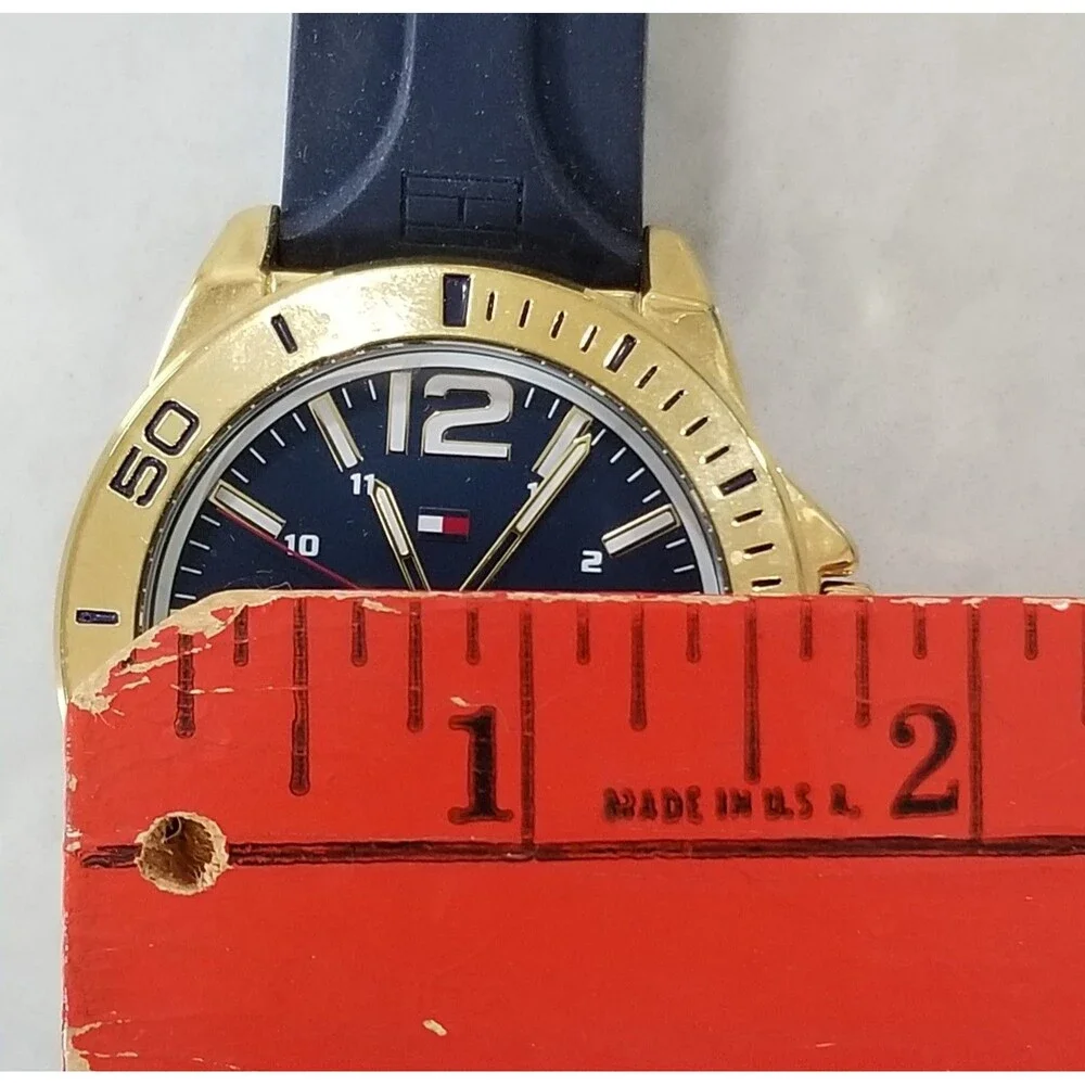 Tommy Hilfiger Men's Deck Casual Silicone Strap Watch Model 270.1.112.2439